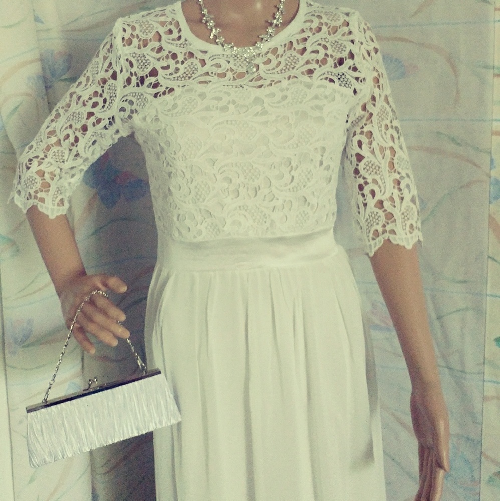 ELEGANT LACE FLOOR LENGTH HALF SLEEVE CHIFFON DRES